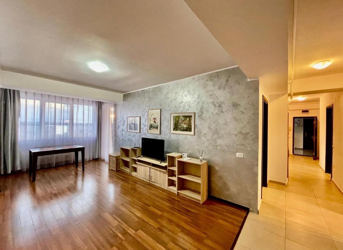 Catalina Summerland Apartaments Mamaia Nord Luaran gambar
